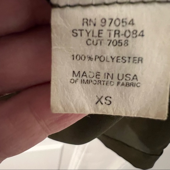 Three Eighty Two Army Green Blouse with Bow Size XS - Picture 11 of 11